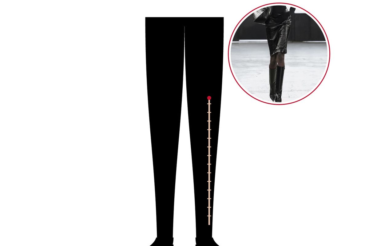Illustration: legs in black tights, a light ladder on the right leg and black pumps, with a photo of sheer black tights at Elisabetta Franchi Spring/Summer 2027